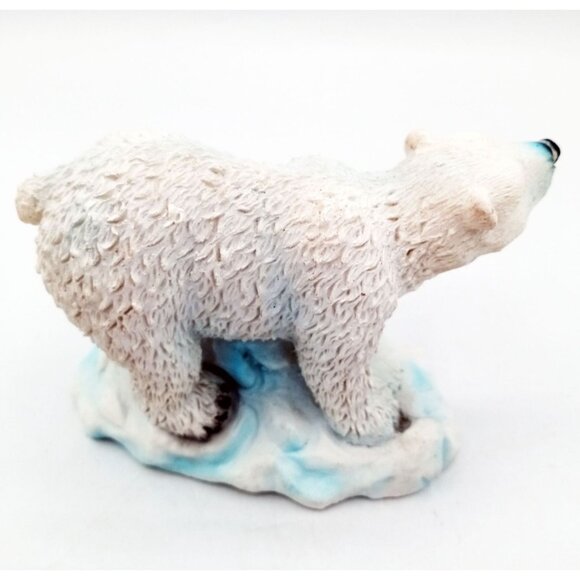 Polar Bear Figurine On Iceberg White Resin Sculpture Greenbrier International - Picture 4 of 14